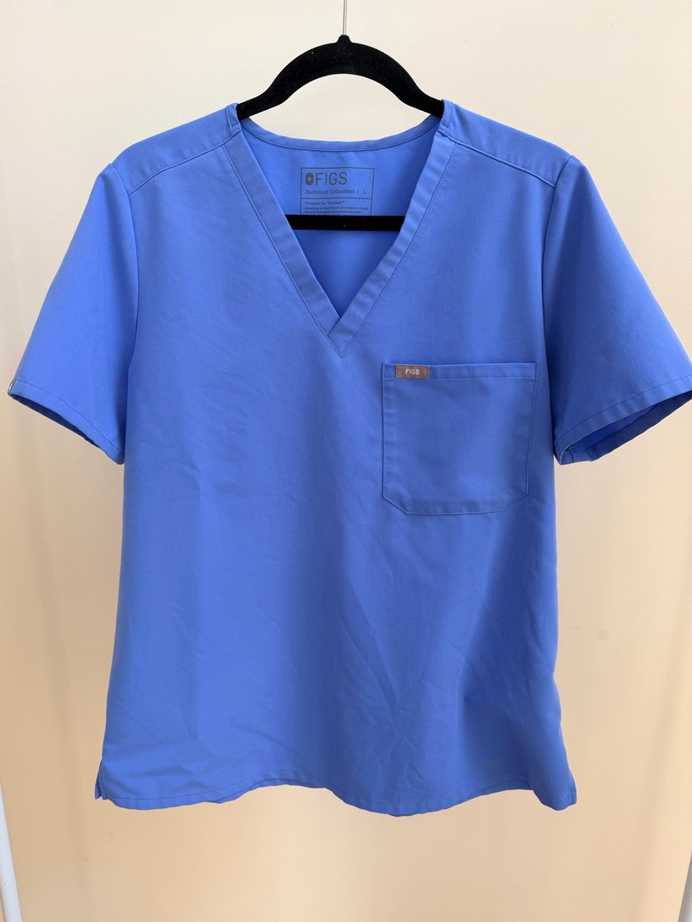 Figs Catarina Scrub Top Ceil Blue v-neck scrubs Sz L women's